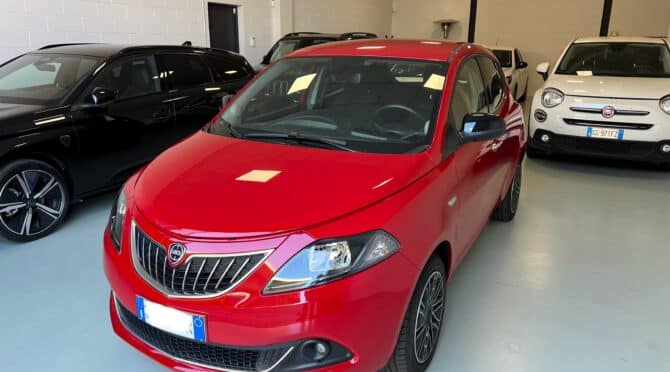 Lancia Ypsilon 1.0 firefly hybrid Gold s