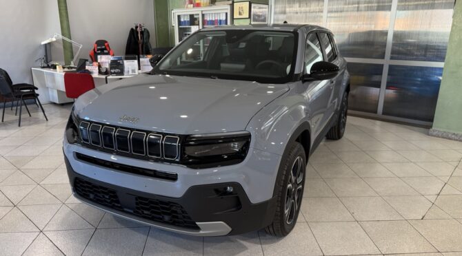 Jeep Avenger 1.2 turbo e-hybrid mhev Summit fwd 110cv edct6 KM0